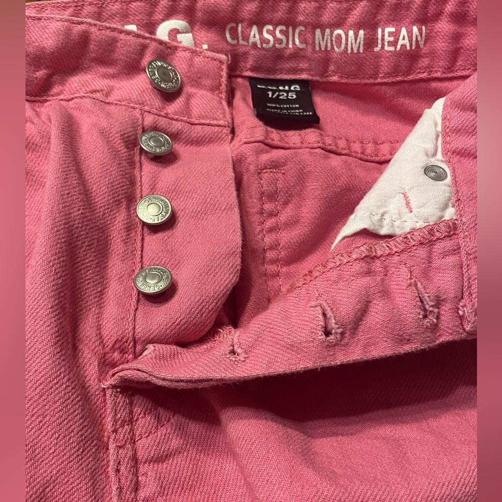 S.O.NG. Classic Mom jeans.  Bright pink.  Distressed.  Size 1/25. - Picture 6 of 10
